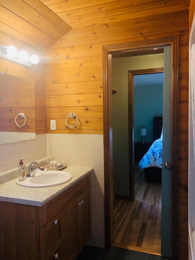 Midnight Sun Vacation Home Whitehorse Eksteriør bilde