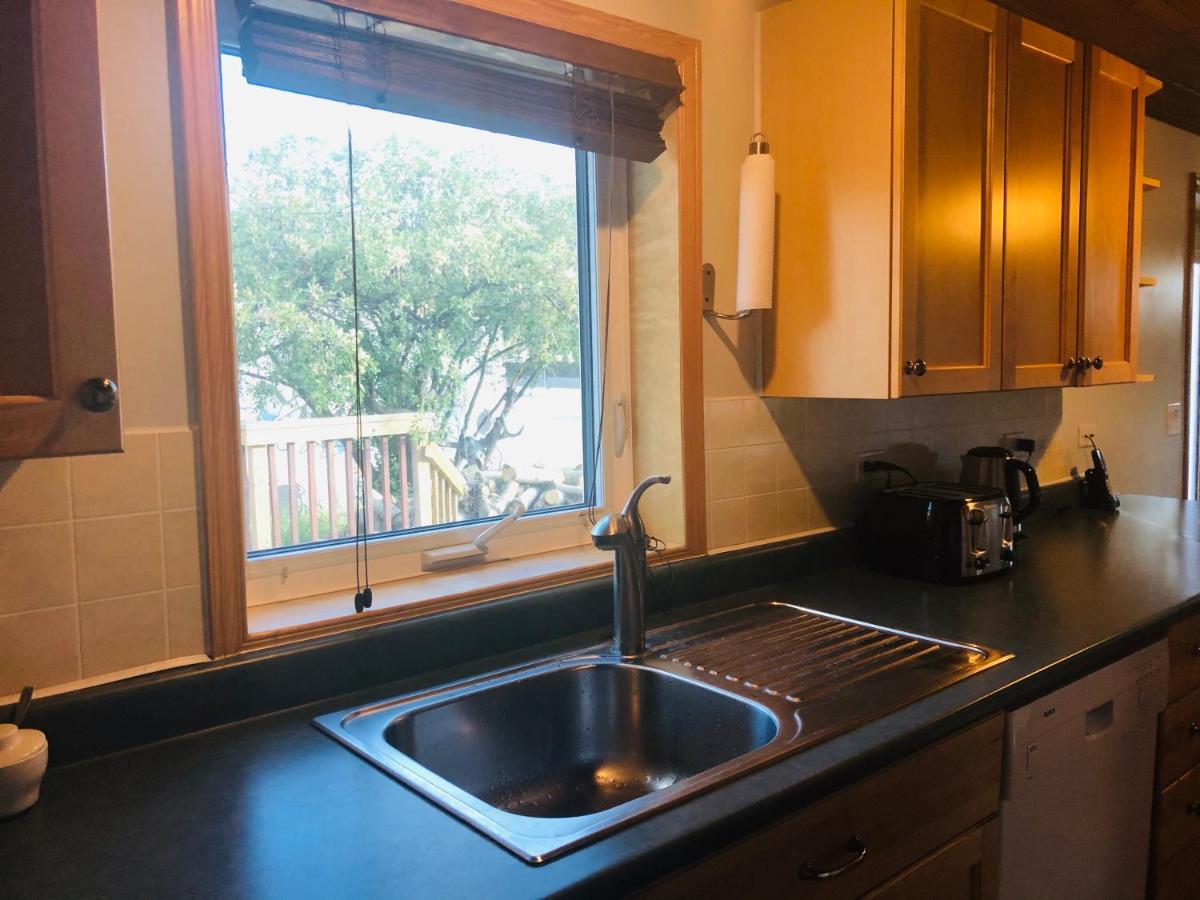 Midnight Sun Vacation Home Whitehorse Eksteriør bilde