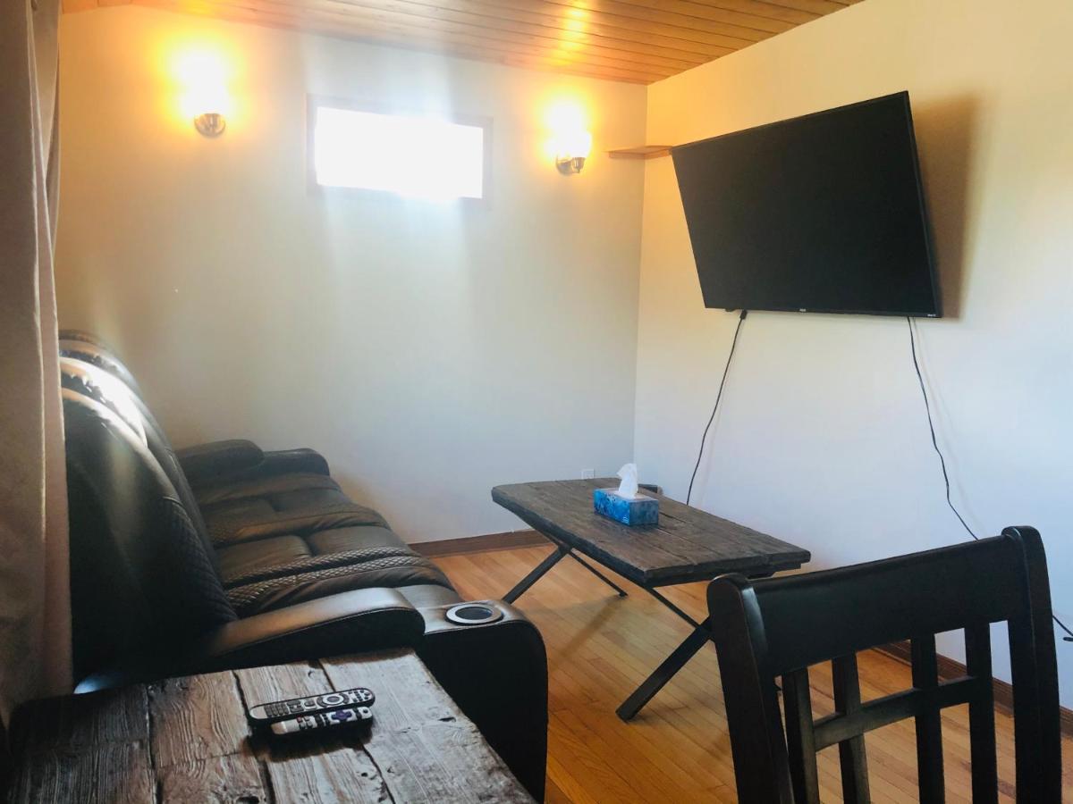 Midnight Sun Vacation Home Whitehorse Eksteriør bilde