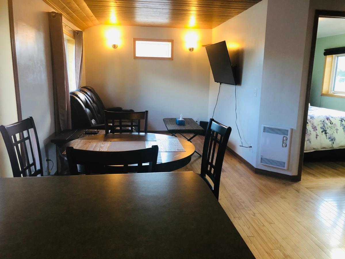 Midnight Sun Vacation Home Whitehorse Eksteriør bilde